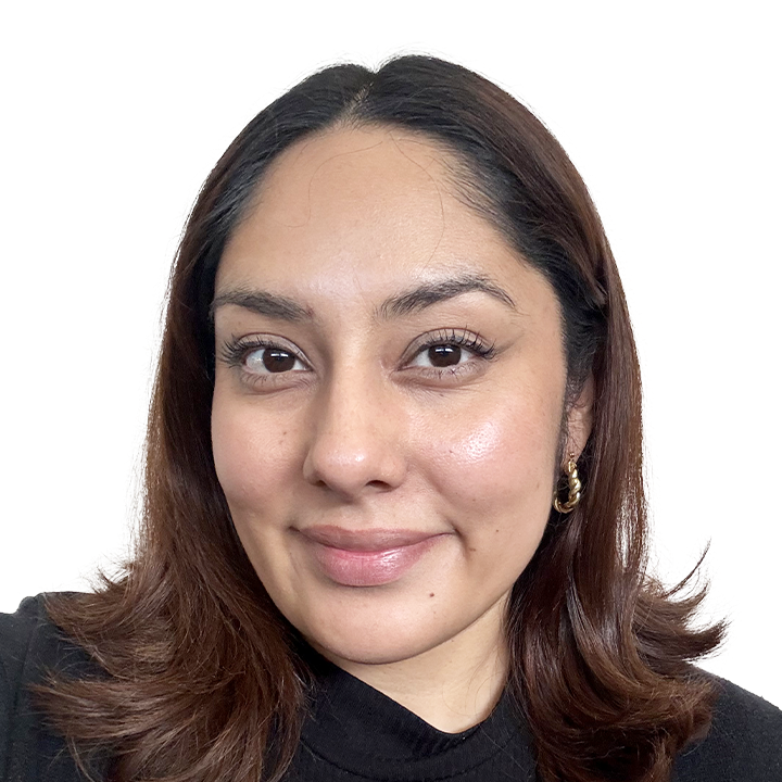 Estefani, Gudino, TurboTax Full Service tax expert in Chula Vista, CA